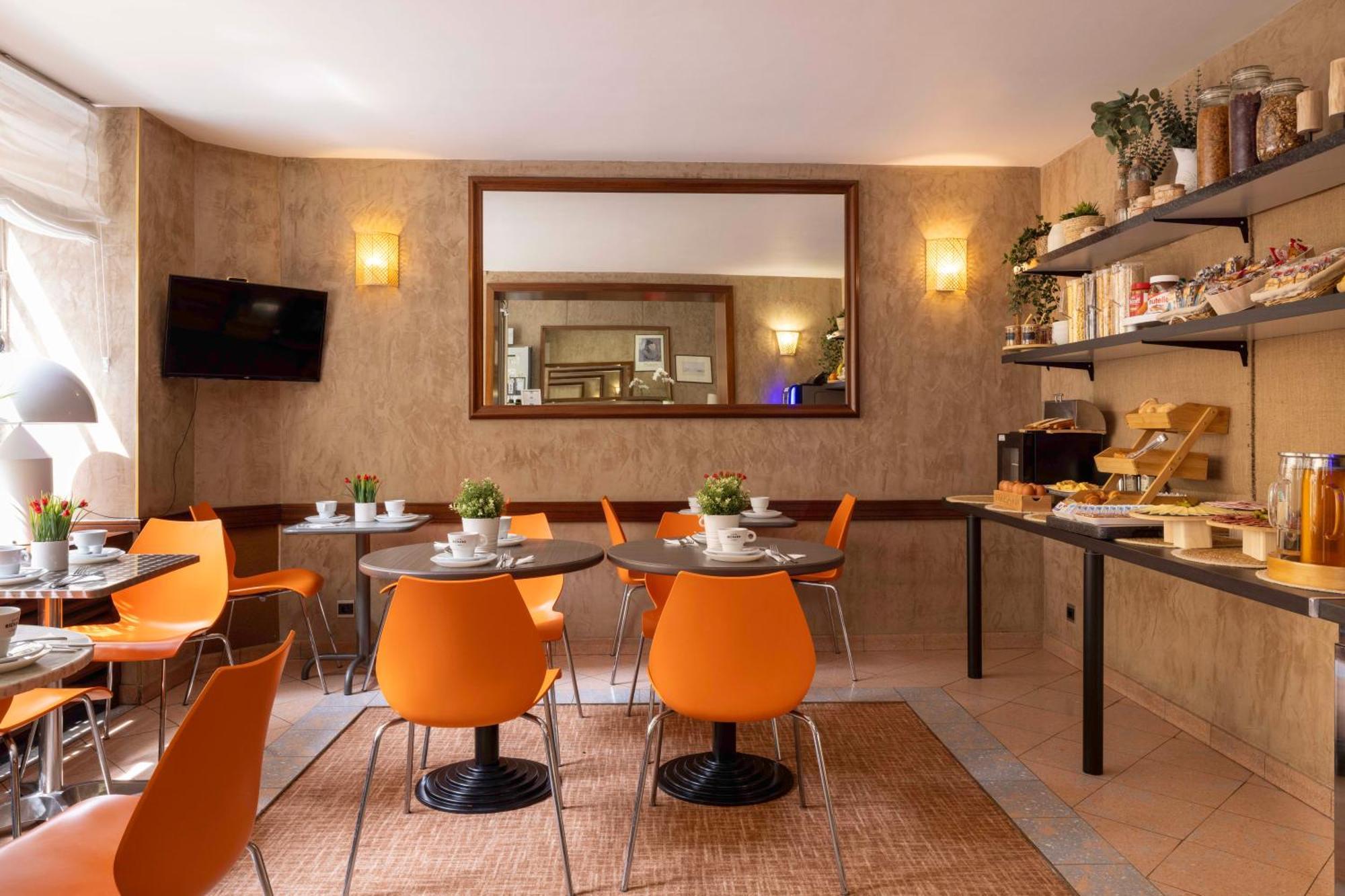 Hotel Saint Pierre Paris Exterior photo