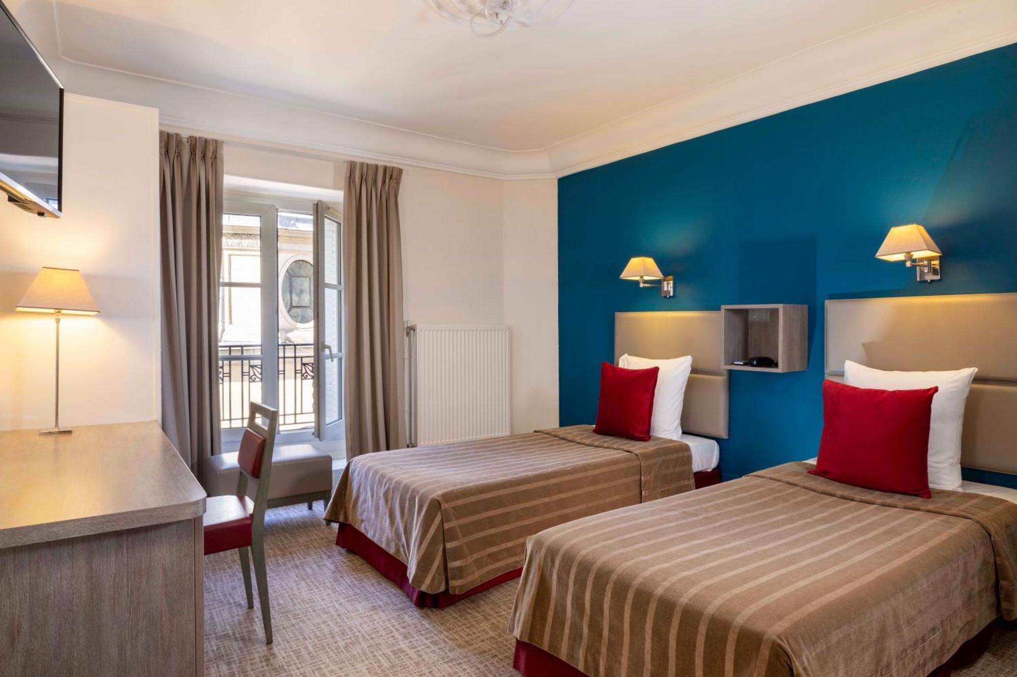 Hotel Saint Pierre Paris Exterior photo