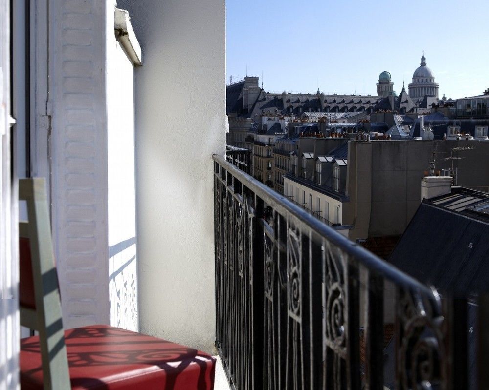 Hotel Saint Pierre Paris Exterior photo